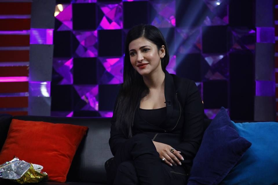 Konchem Touch Lo Unte Chepta Shruti Hassan Episode