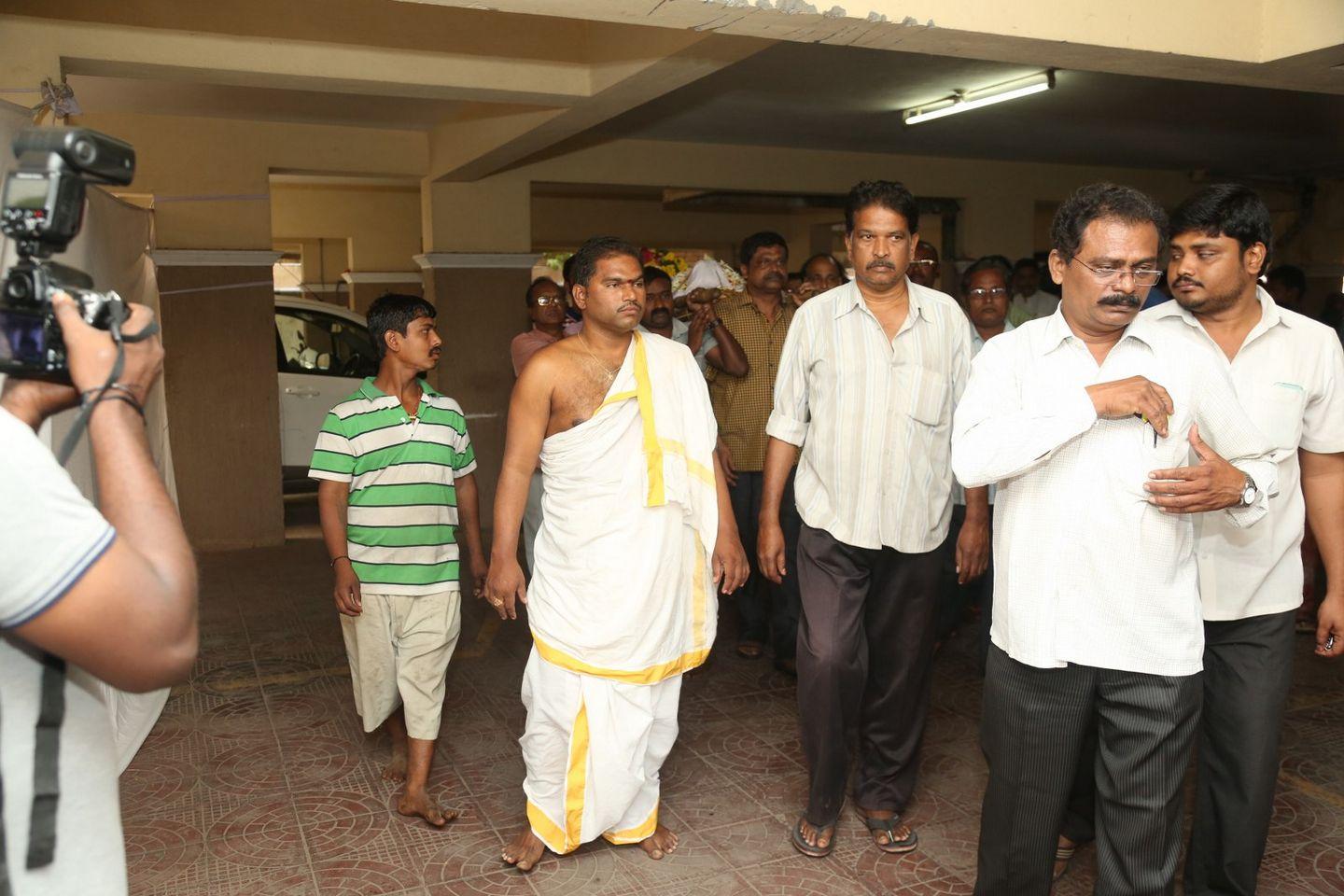 Kondavalasa Lakshmana Rao Condolences Pics