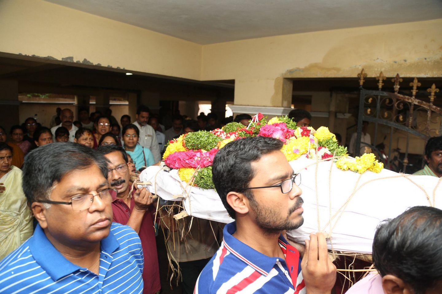 Kondavalasa Lakshmana Rao Condolences Pics