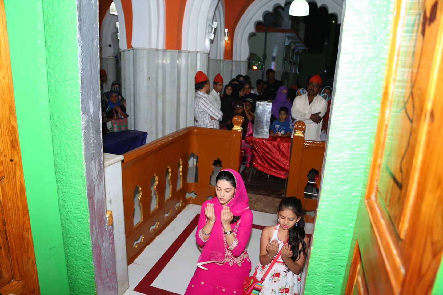 Krishna Gadi Veera prema Gaadha At Kadapa Darga