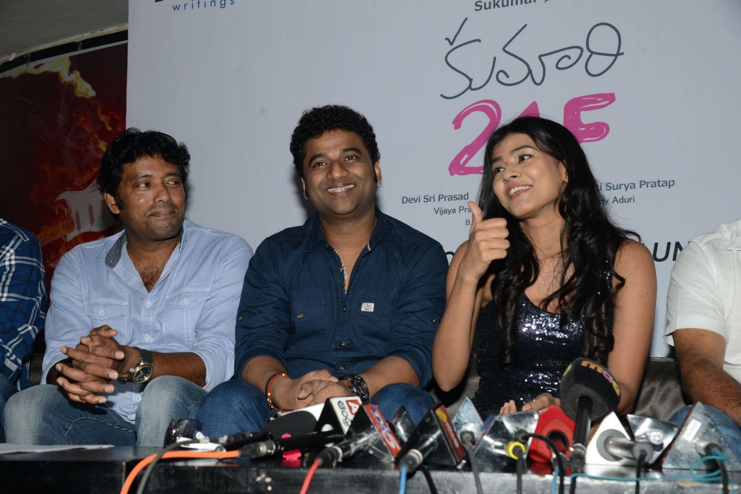 Kumari 21 F First Look Launch Photos