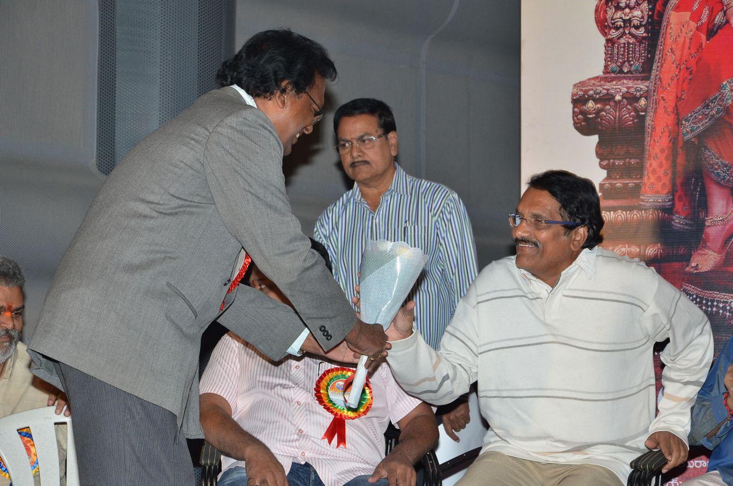 KV Reddy Award To Gunasekhar Photos