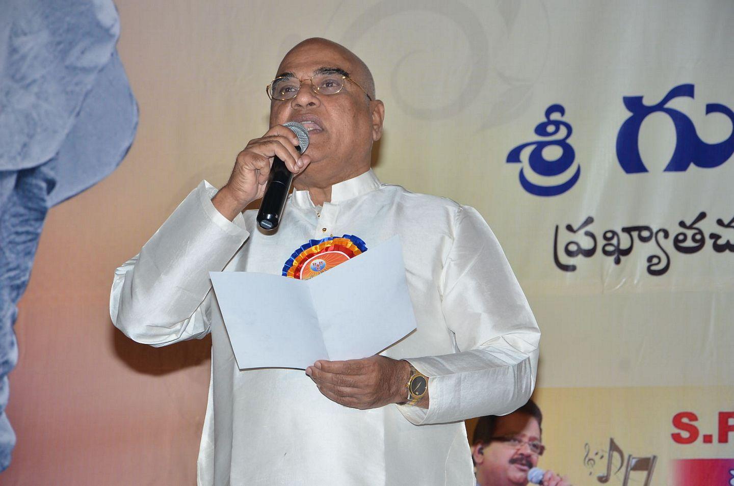 KV Reddy Award To Gunasekhar Photos