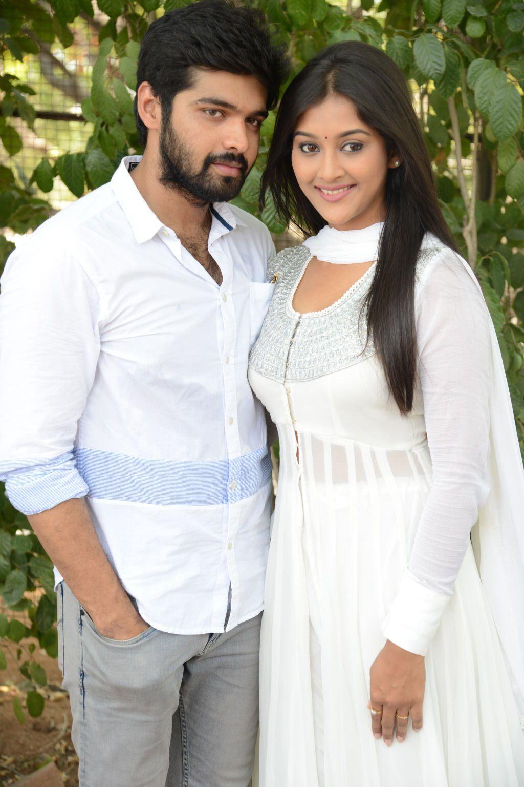 L7 Movie Opening Photos