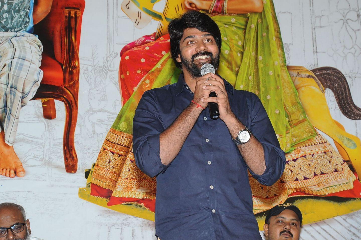 Lachindeviki O Lekkundi Movie First Look Launch Photos
