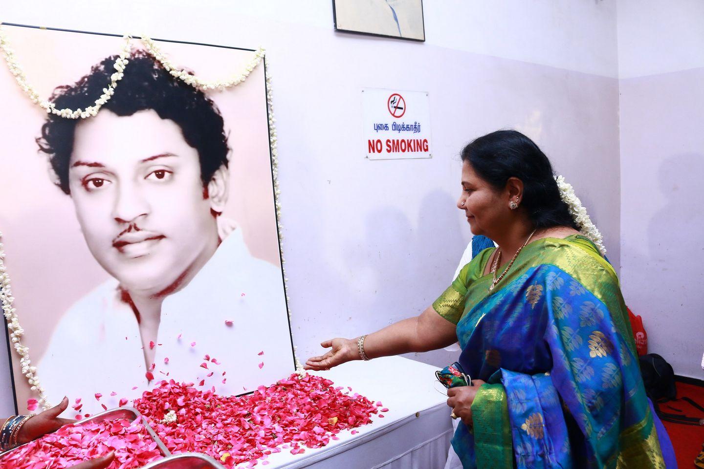 Lachiya Nadigar SSR Rajendran First memorial tribute Function Photos