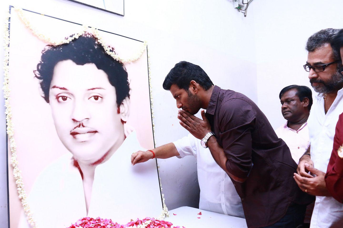 Lachiya Nadigar SSR Rajendran First memorial tribute Function Photos