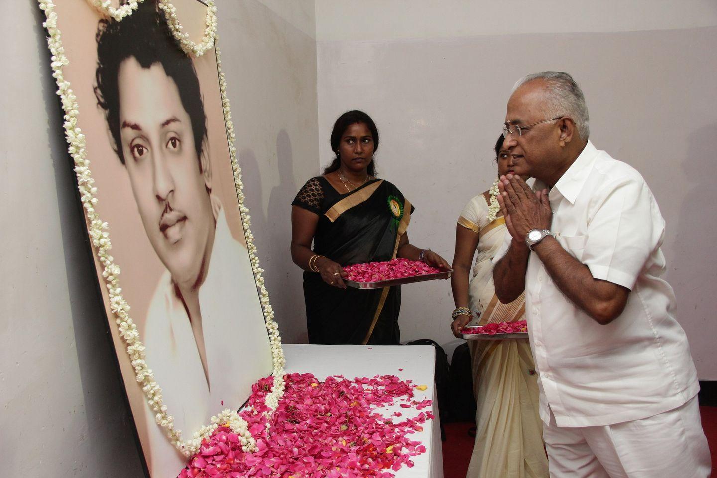 Lachiya Nadigar SSR Rajendran First memorial tribute Function Photos