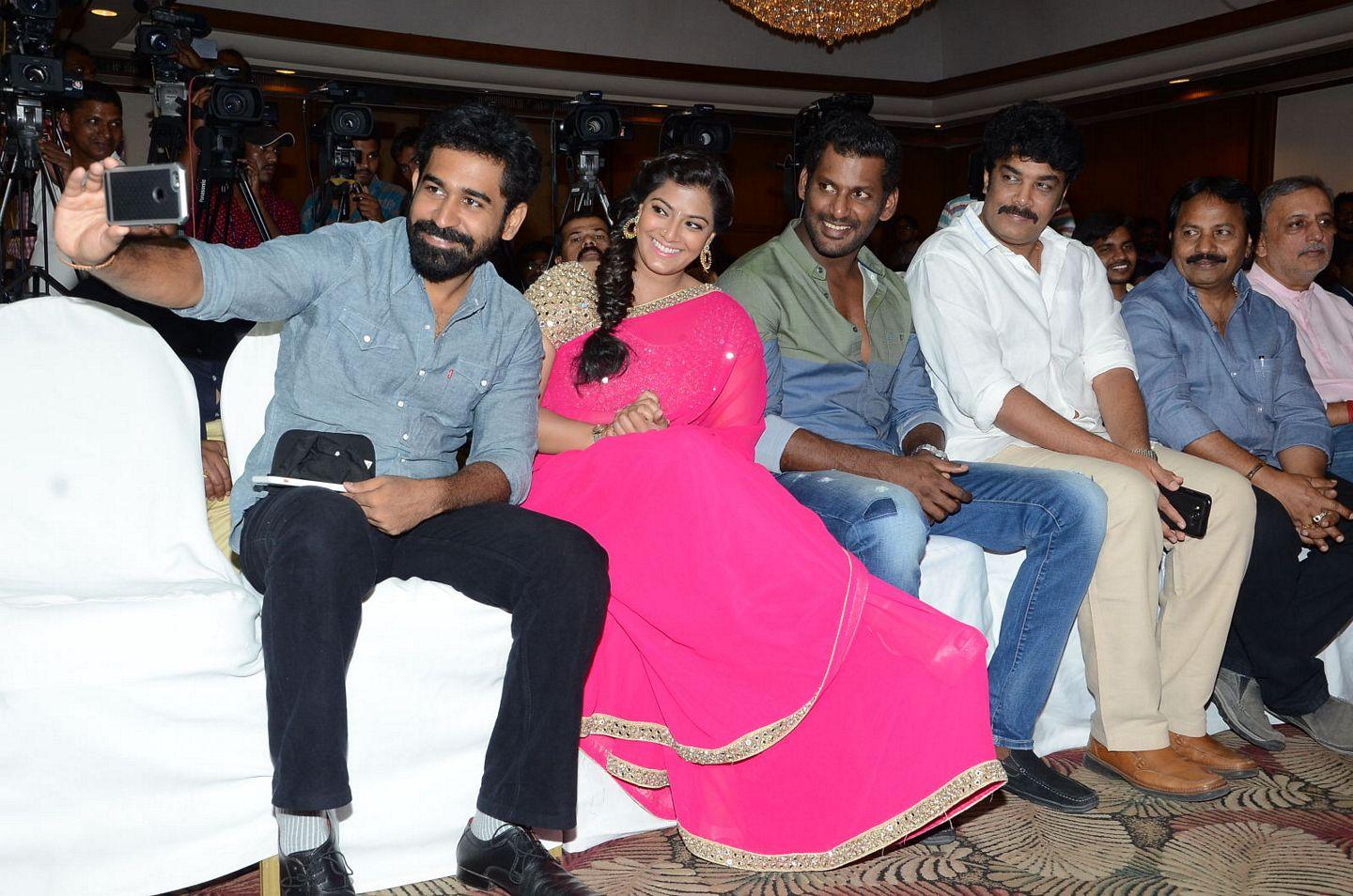 Madha Gaja Raja Audio Launch Photos