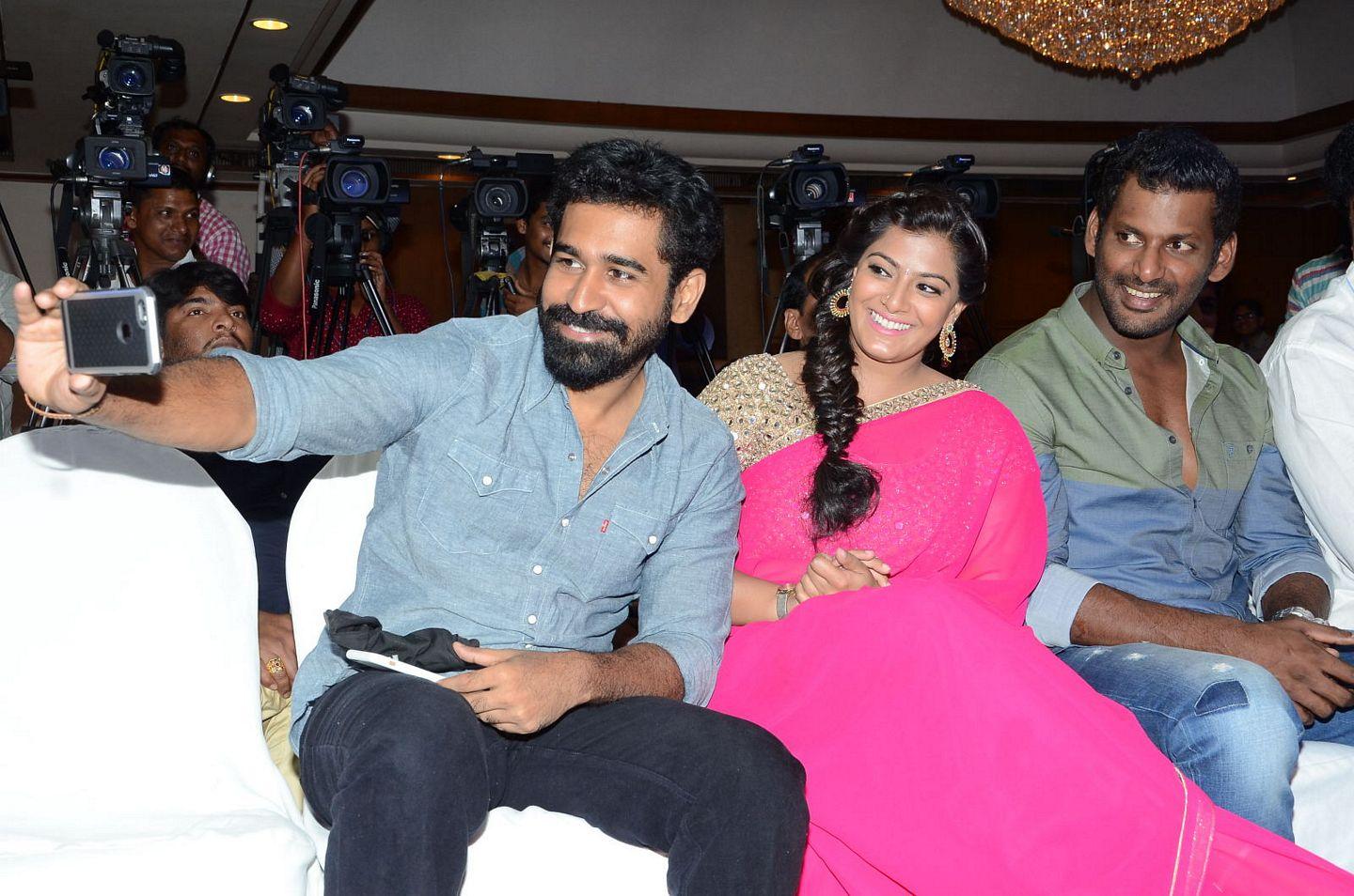Madha Gaja Raja Audio Launch Photos