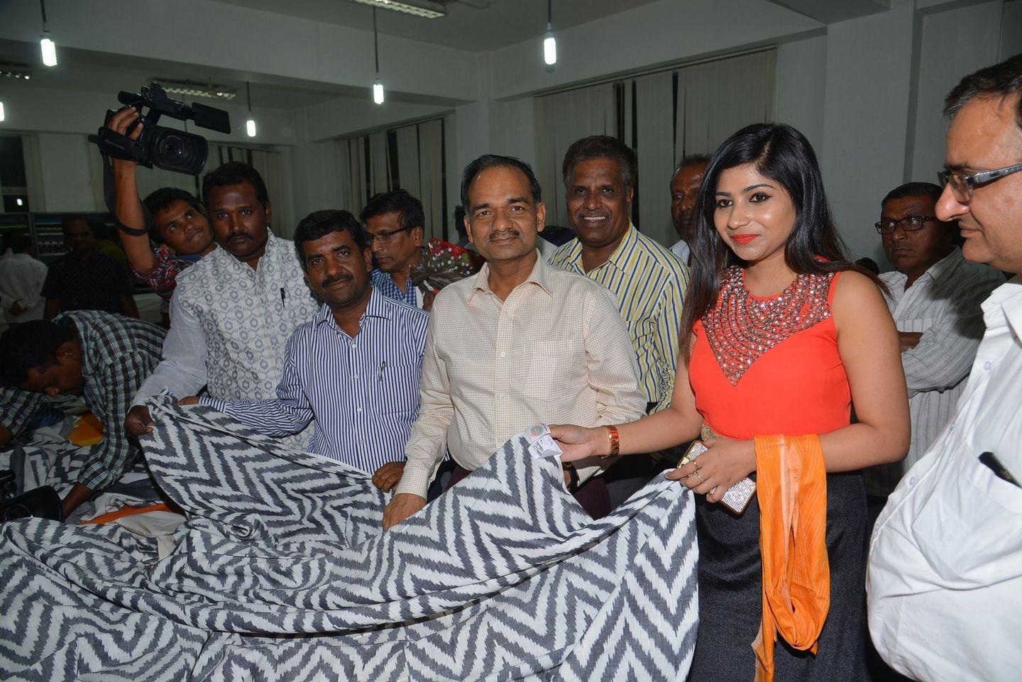Madhulagna Das at Pochampally Ikat Art Mela Photos