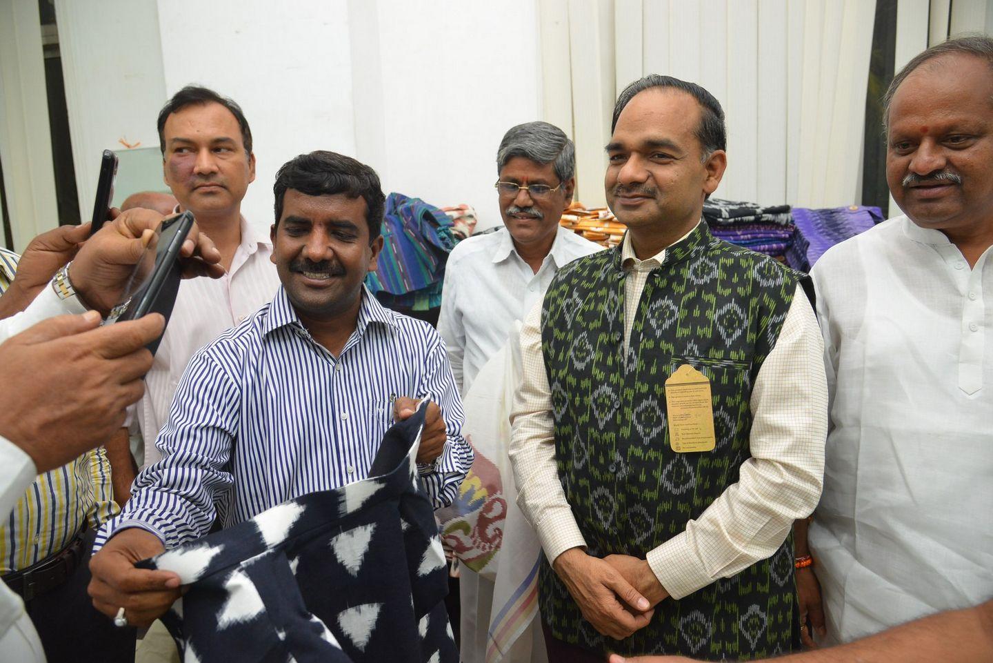 Madhulagna Das at Pochampally Ikat Art Mela Photos