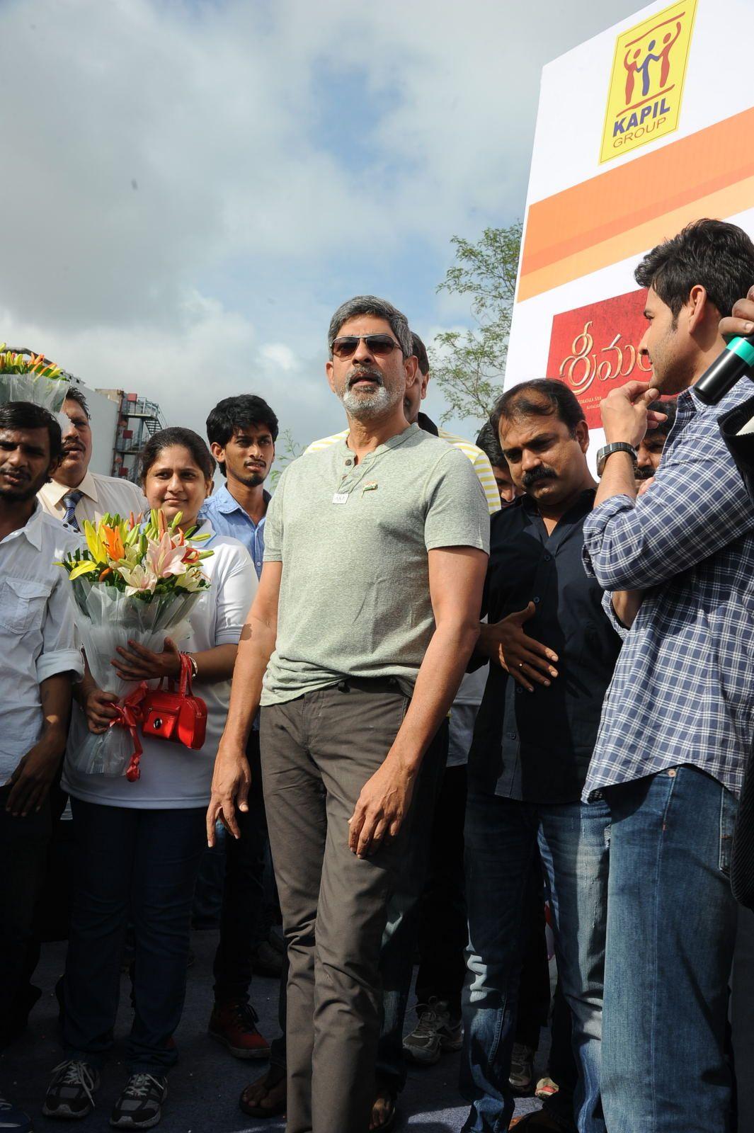 Mahesh Babu at HBC Chak De India Ride