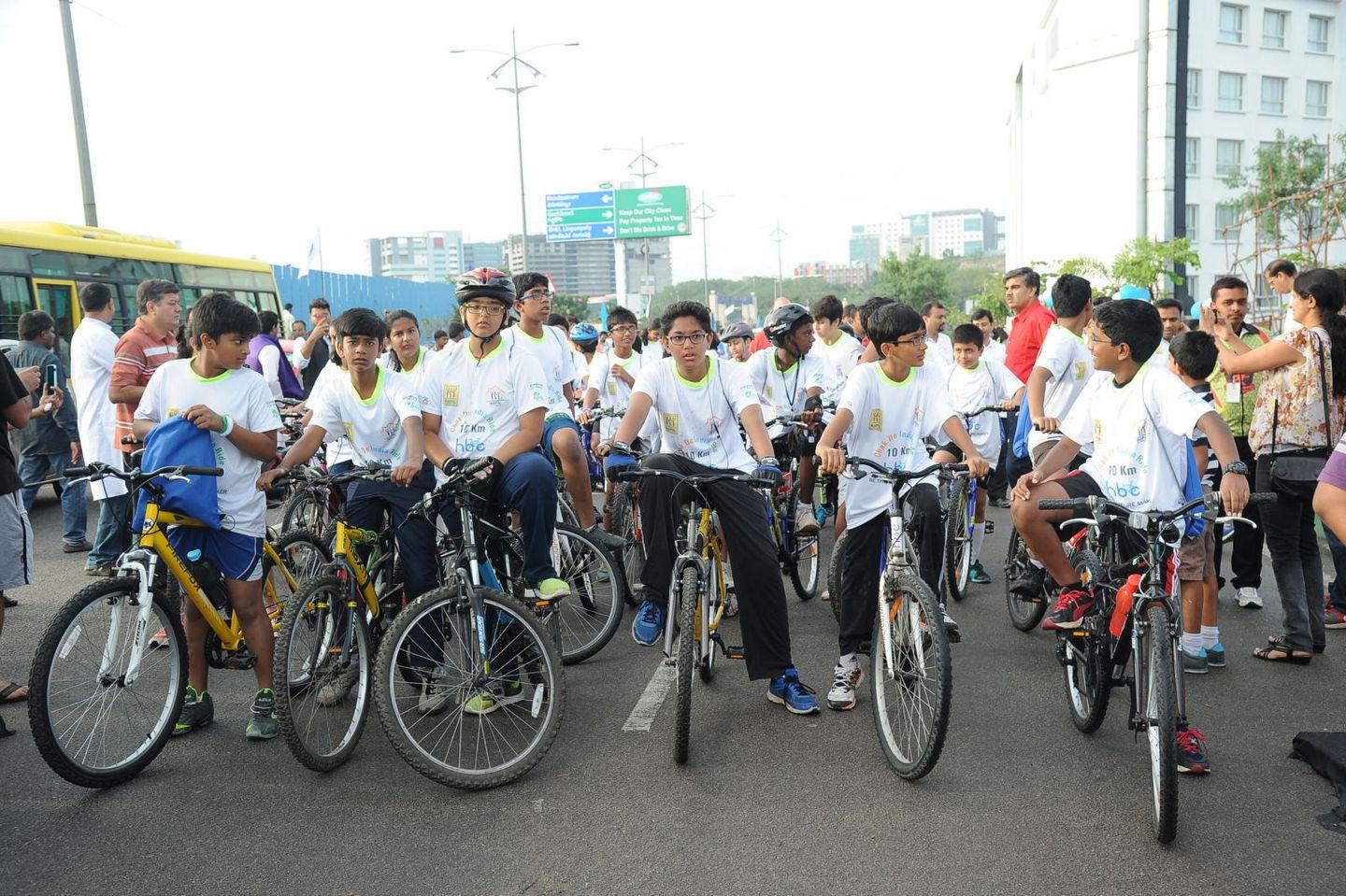 Mahesh Babu at HBC Chak De India Ride