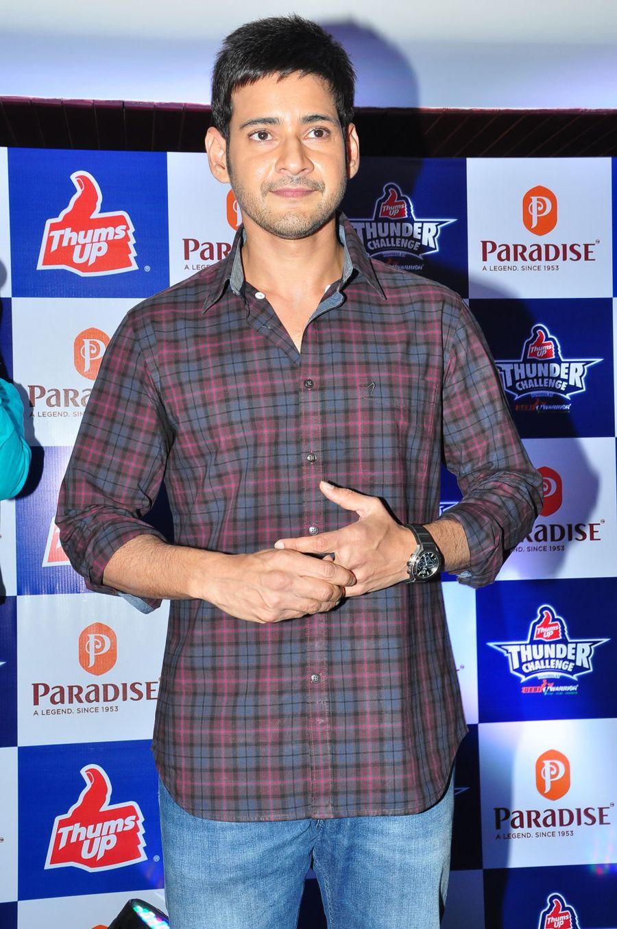Mahesh Babu Thums Up Thunder Challenge Winners Photos