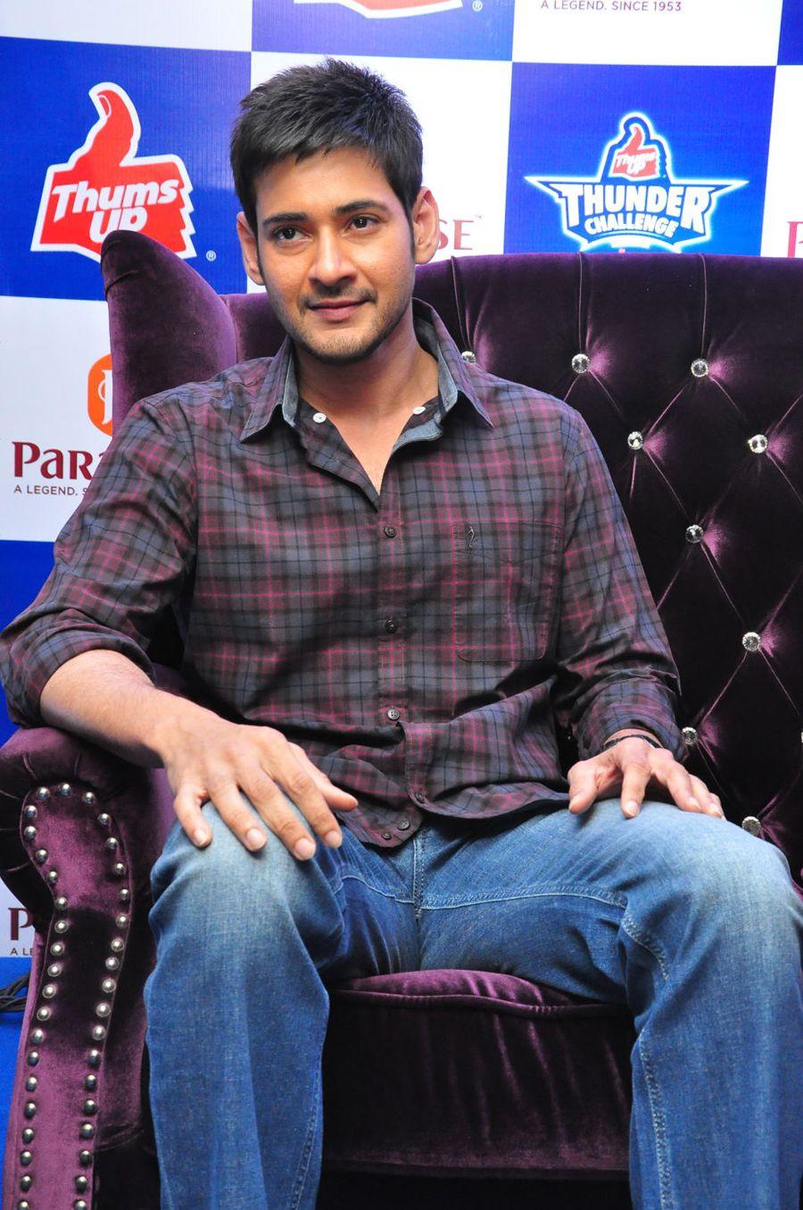 Mahesh Babu Thums Up Thunder Challenge Winners Photos