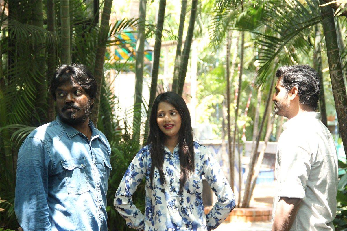 Marainthirunthu Paarkkum Marmamenna Movie Shooting Spot Photos