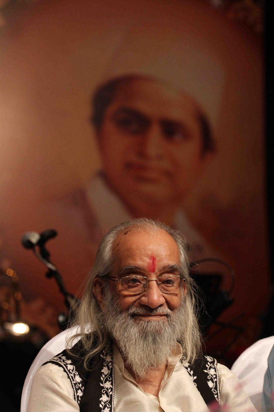 Master Dinanath Mangeshkar Awards 2015