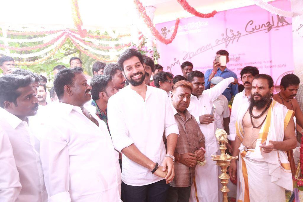 Naan Avalai Sandhitha Pothu Movie Launch Photos