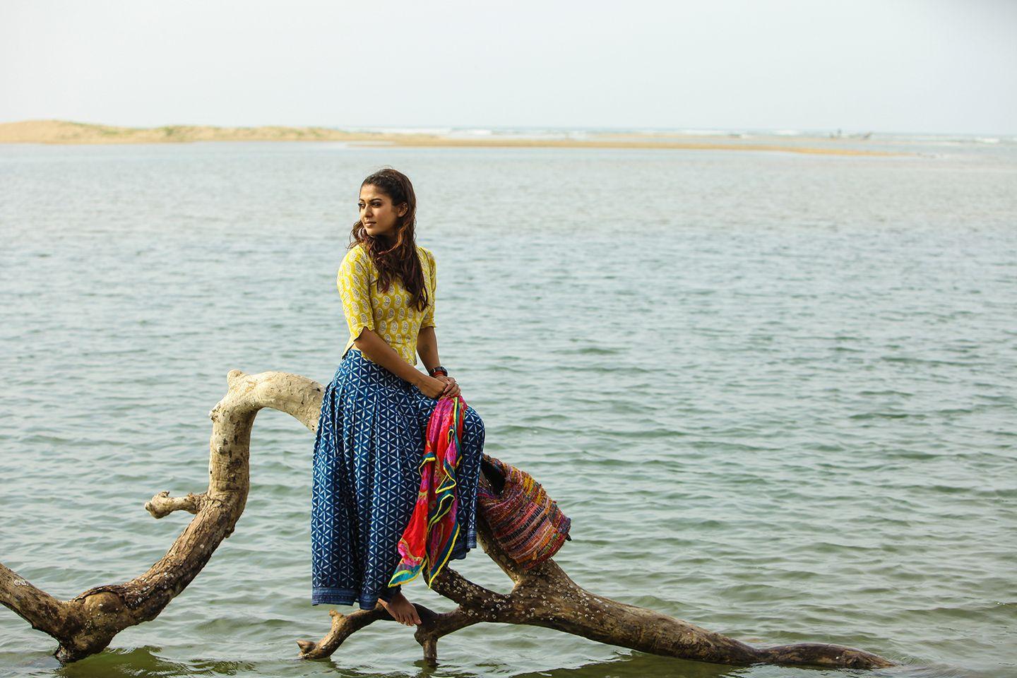 Naanum Rowdy Thaan Movie Stills