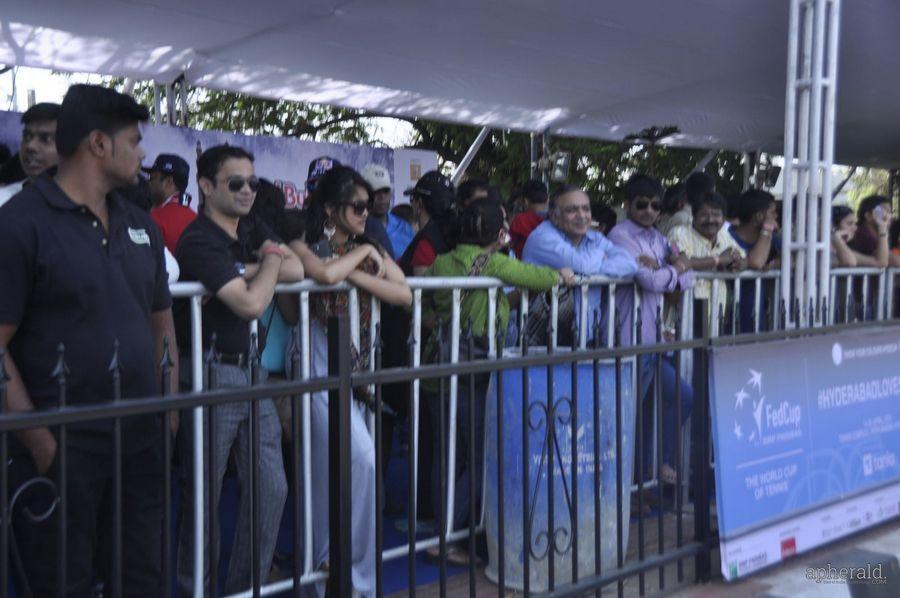 Nagarjuna And  Naga chaitanya Flagoff Redbull F1 Showrun
