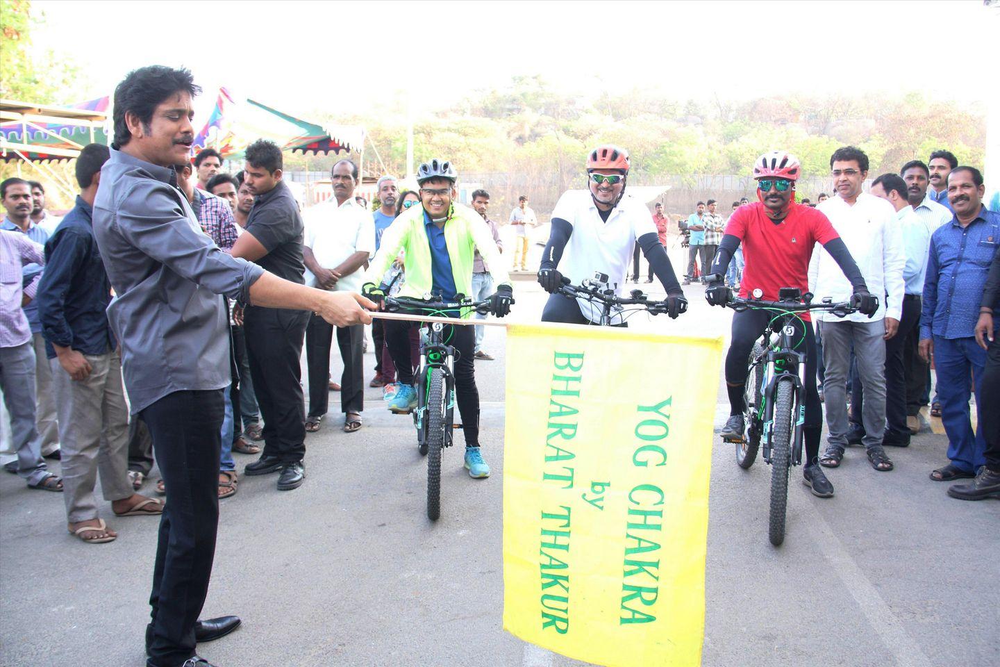Nagarjuna Flagged Off Yoga Chakra Cyclathon Photos