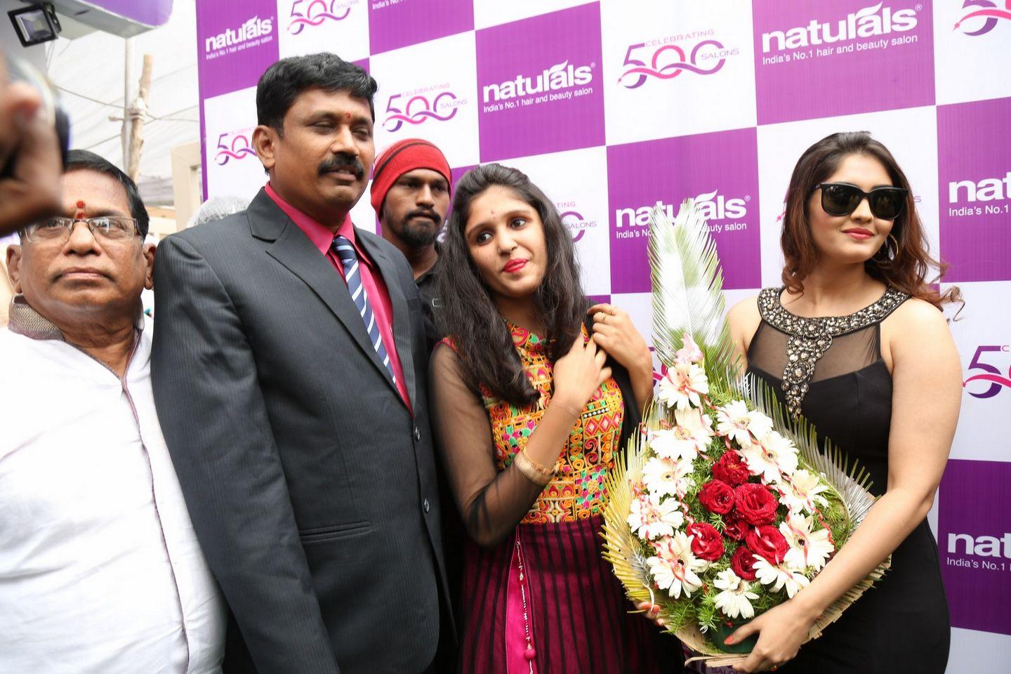 Naturals Franchise Salon Launch Pics at Gandhi Nagar