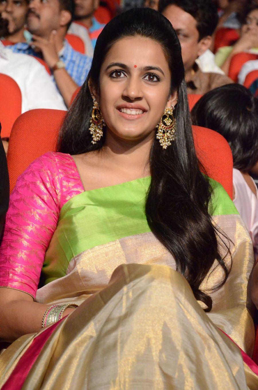 Niharika Stills at Oka Manasu Audio Launch