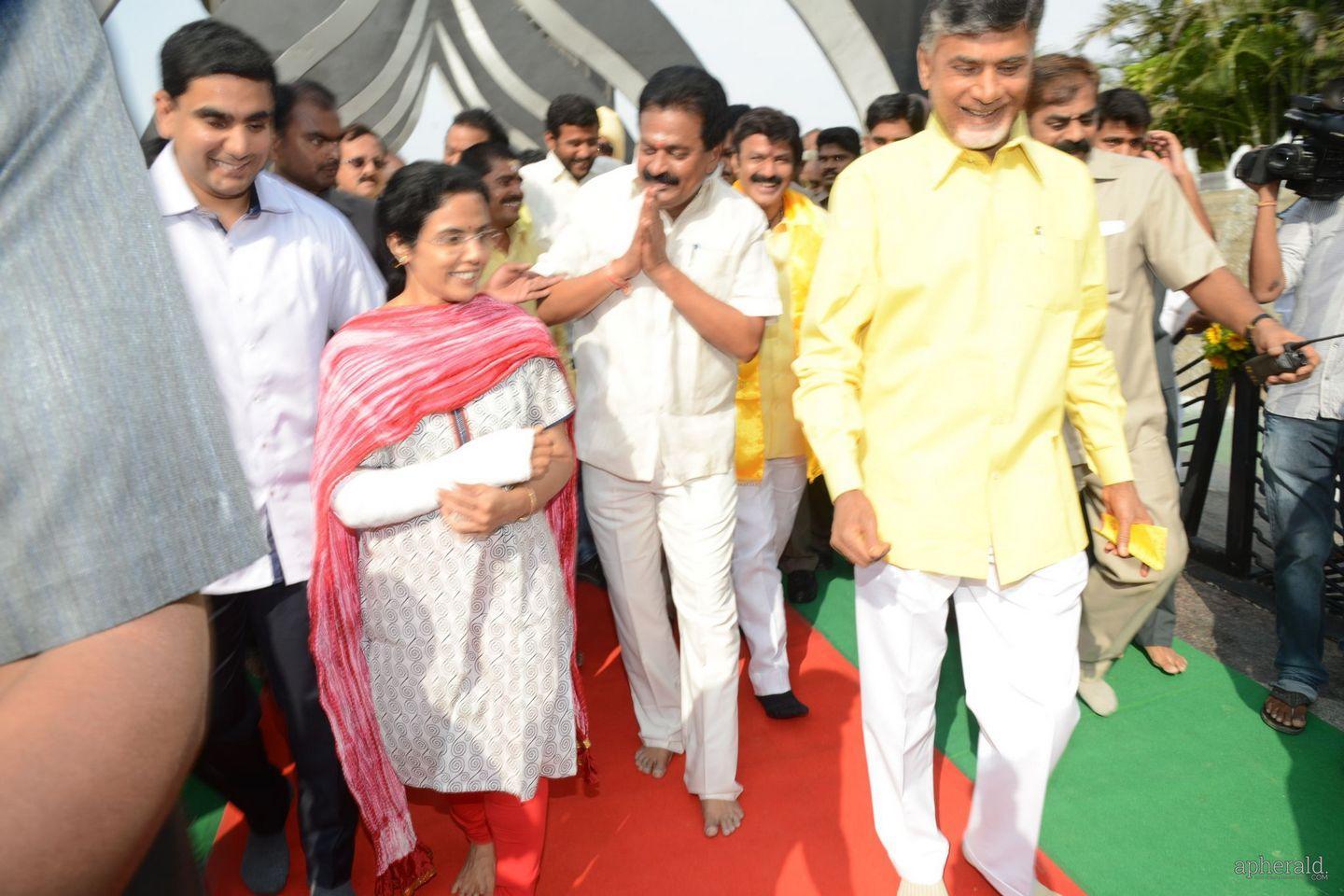 NTR Family Visit NTR Ghat