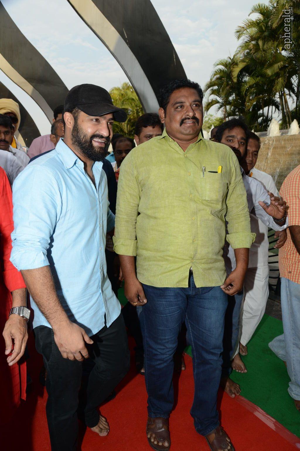 NTR Family Visit NTR Ghat