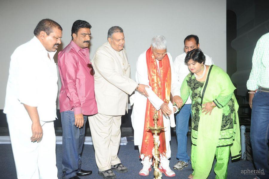 Nuvvena Adi Nuvvena Platinum Disc Function