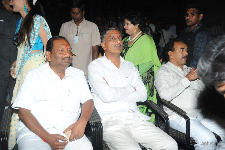 Nuvvena Adi Nuvvena Platinum Disc Function
