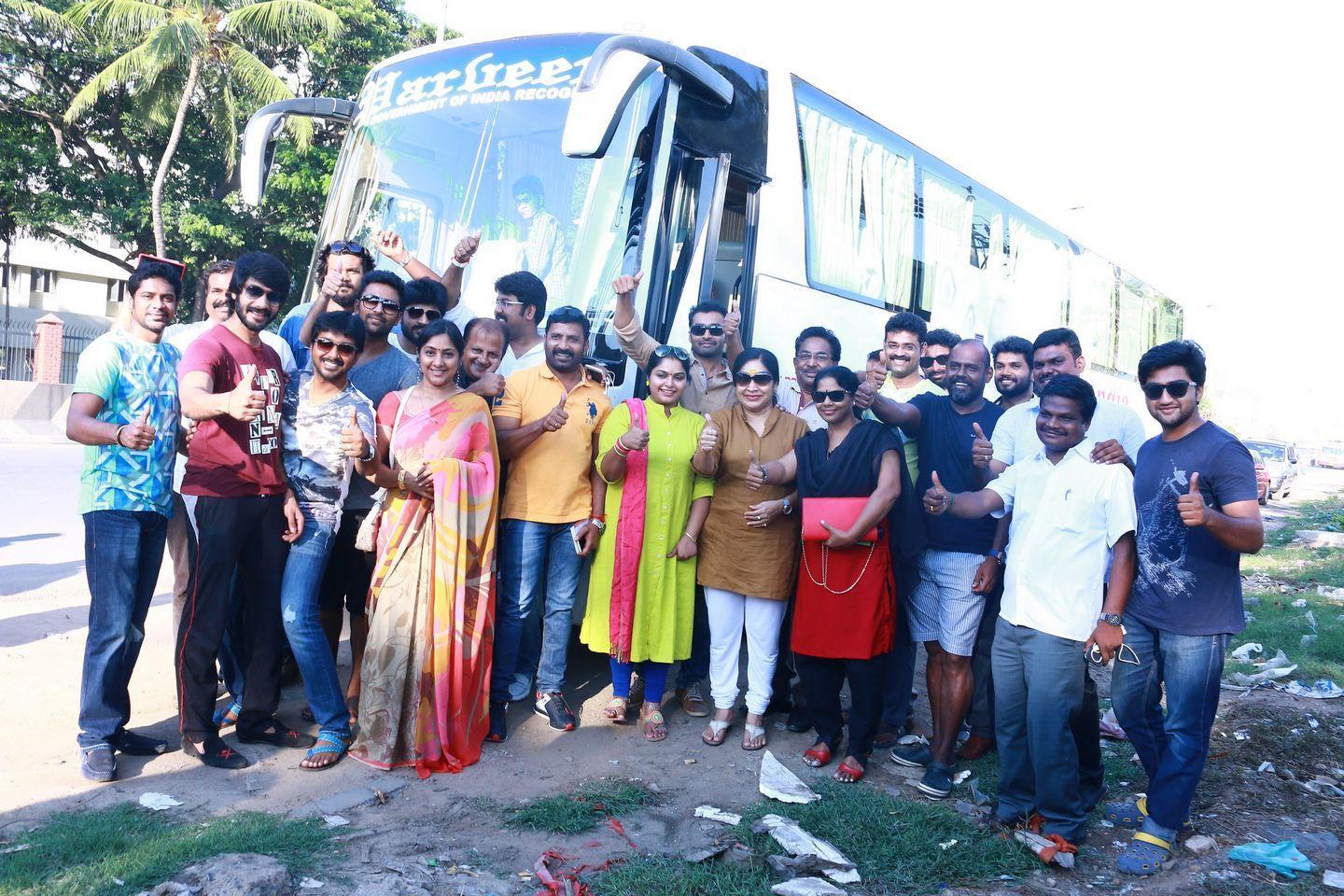 Paandavar Ani Team Kick starts The Canvas Trip