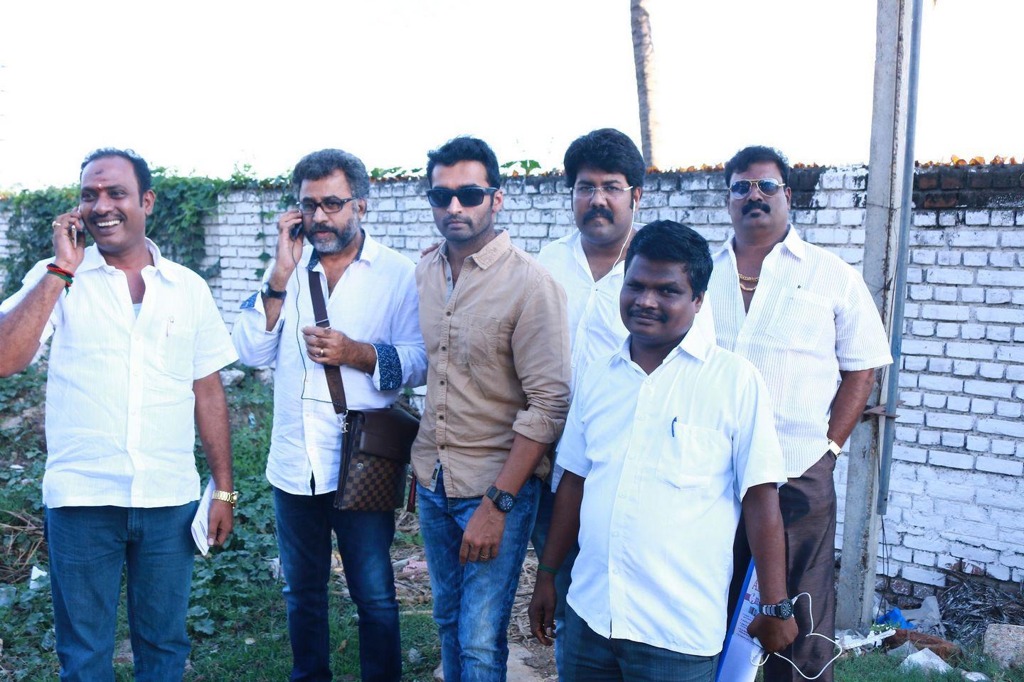 Paandavar Ani Team Kick starts The Canvas Trip