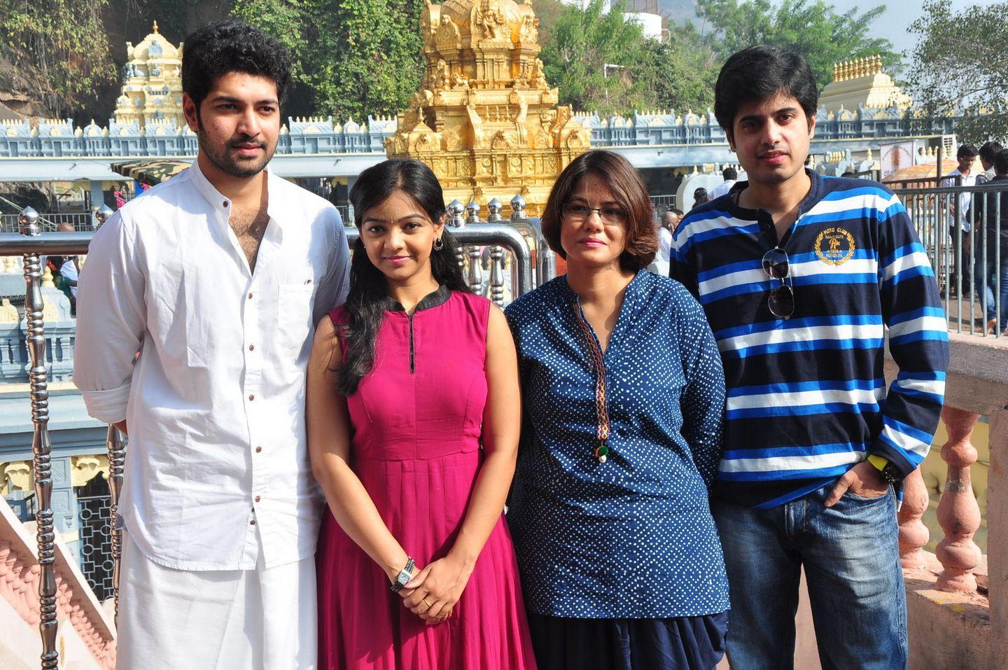 Padesaave Team Visits Kanaka Durga Temple Vijayawada