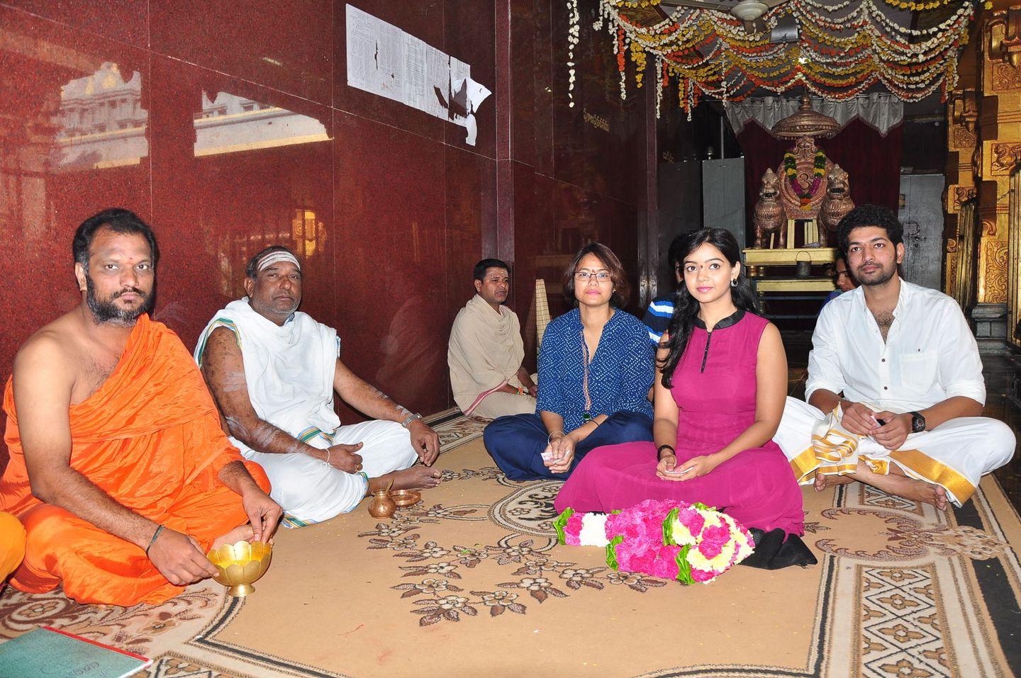 Padesaave Team Visits Kanaka Durga Temple Vijayawada