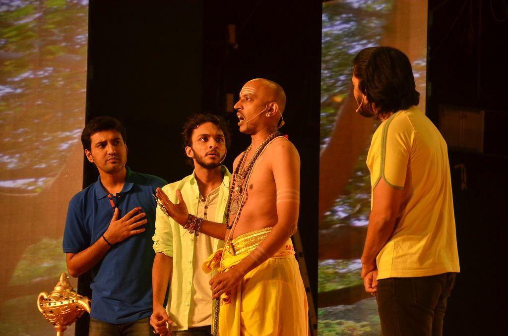 Pattanathil Bhootham Stage Drama Show Stills