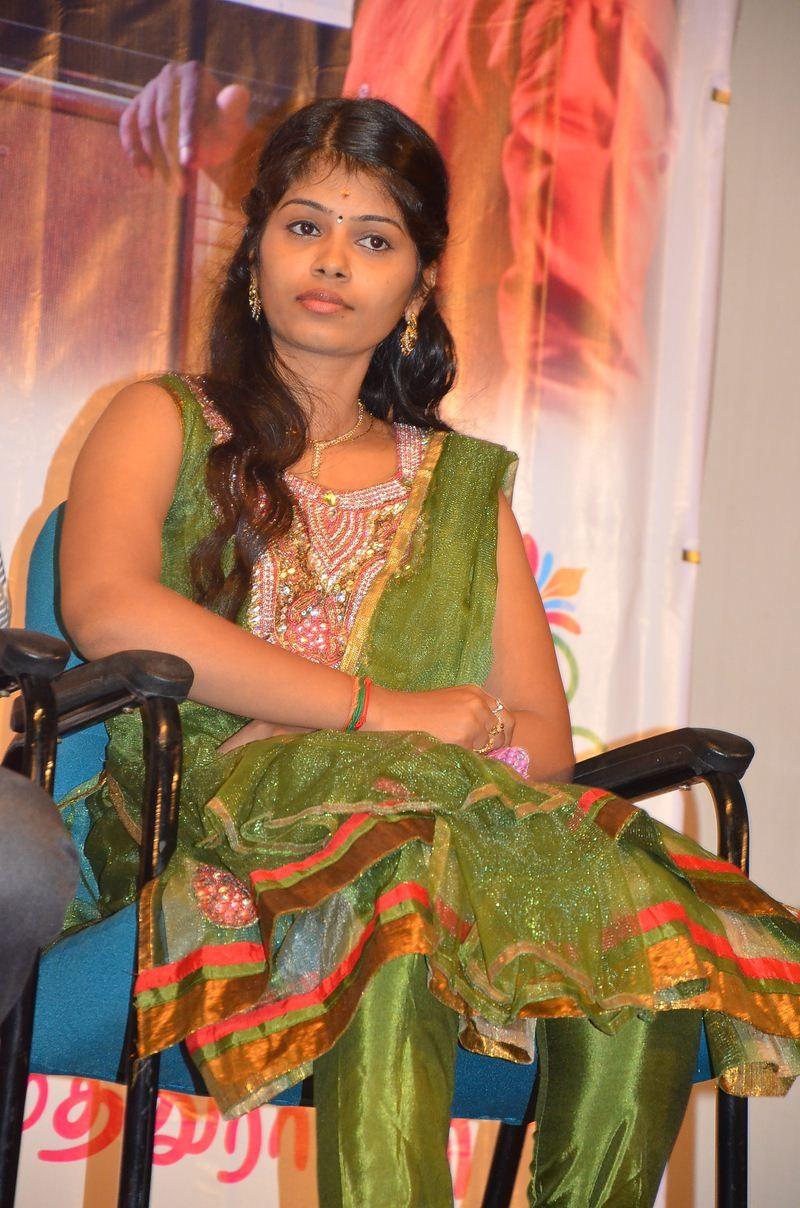 Perusu Oorukku Pudhusu Audio Launch Photos