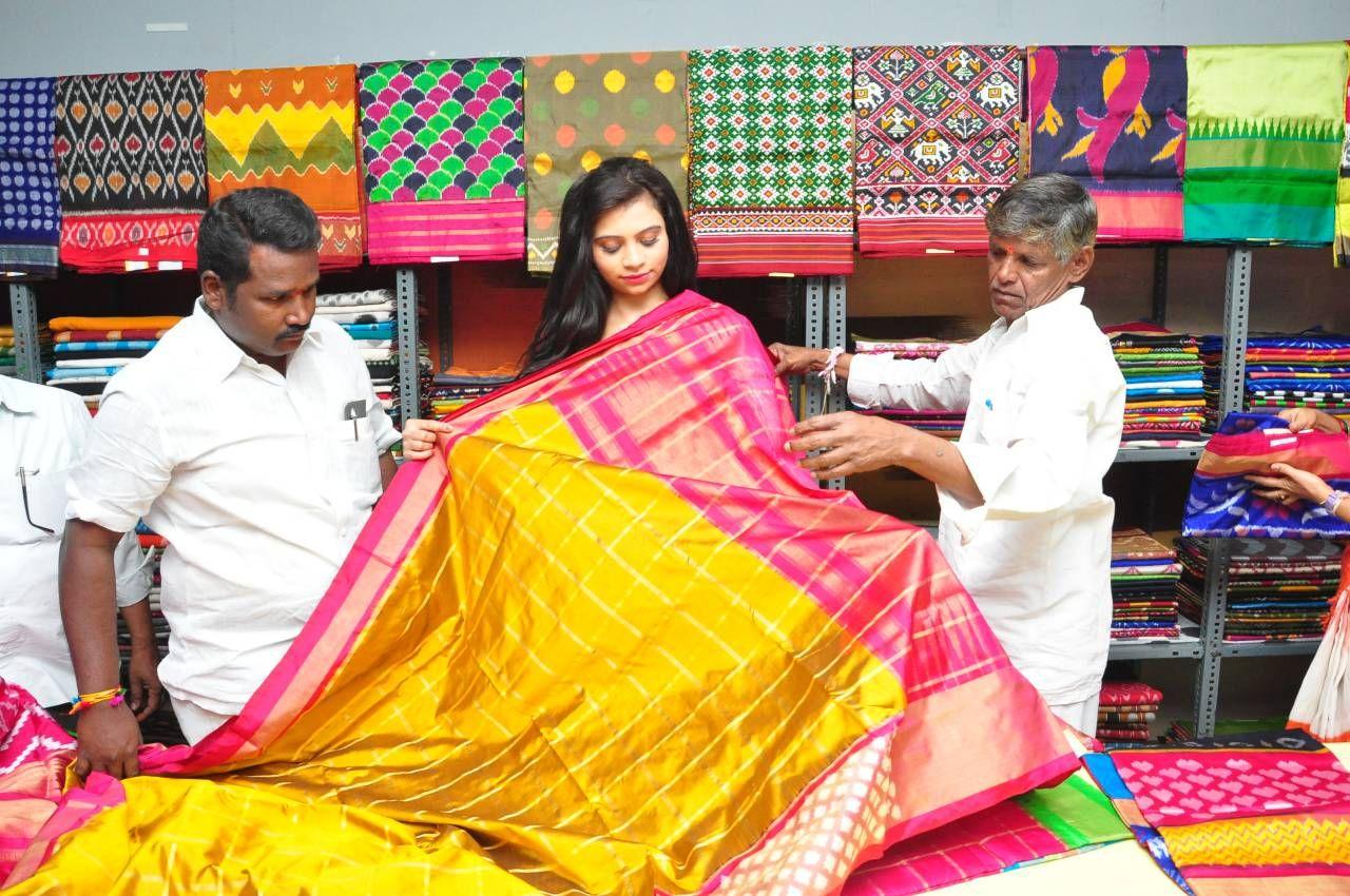 Pochampally IKat art mela launch Pics