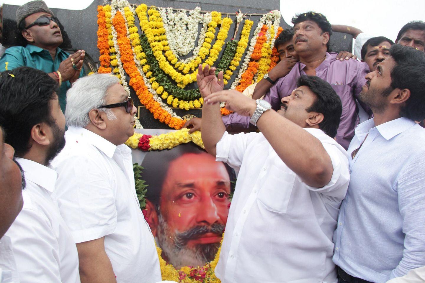 Prabhu and Vikram Prabhu at Shivaji Statue Photos