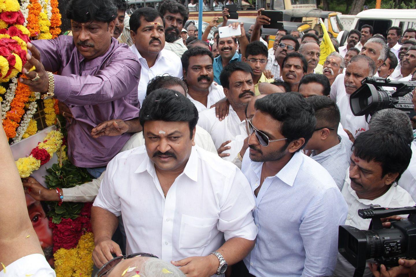 Prabhu and Vikram Prabhu at Shivaji Statue Photos