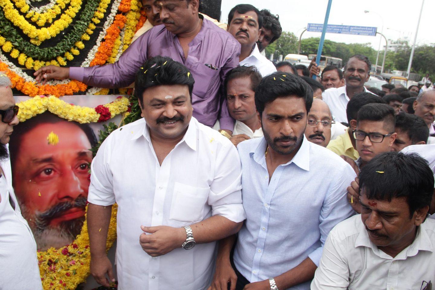 Prabhu and Vikram Prabhu at Shivaji Statue Photos