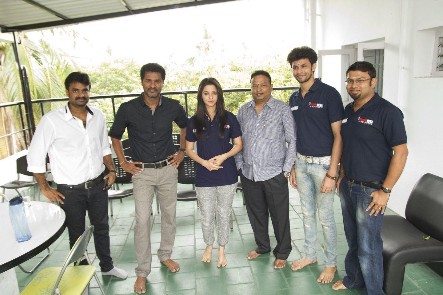 Prabhu Deva launches Vinodan in Style