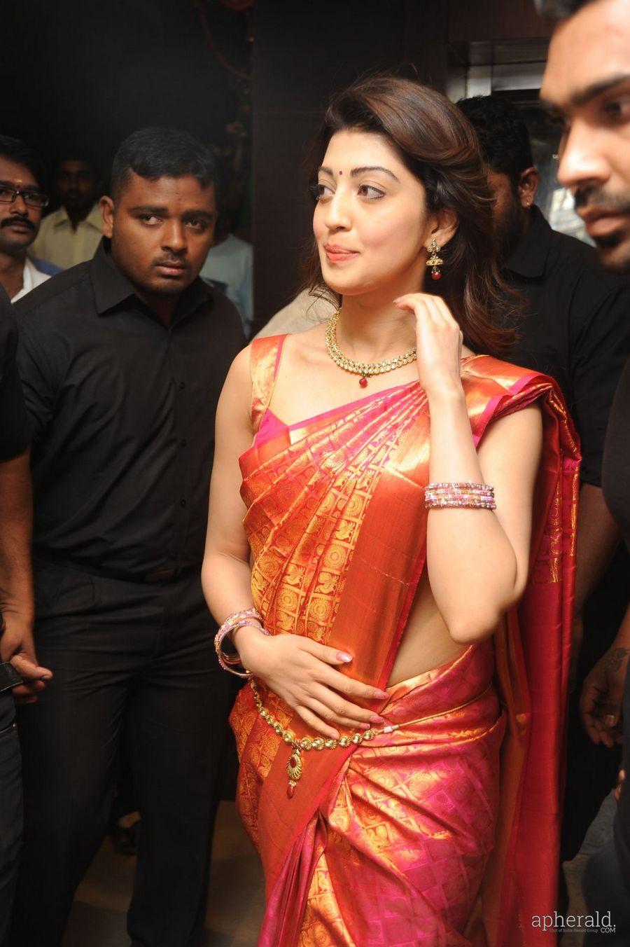 Pranitha Launches VRK Silks at Kukatpally