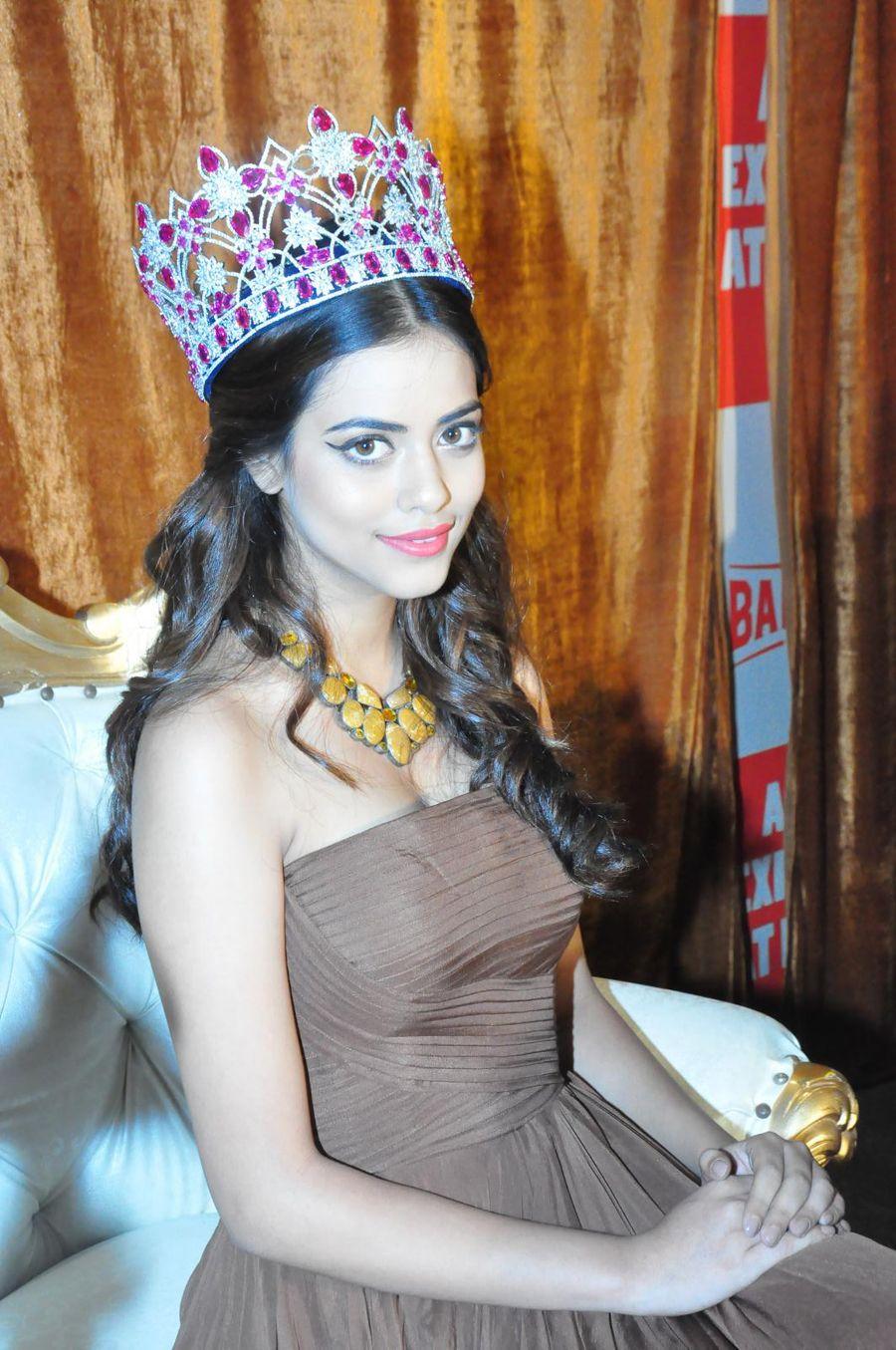 Priyadarshini Latest Stills at Barbeque Nation Opening