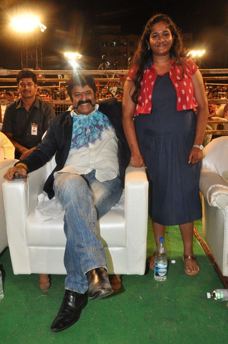 Raja Cheyyi Veste Audio Photos