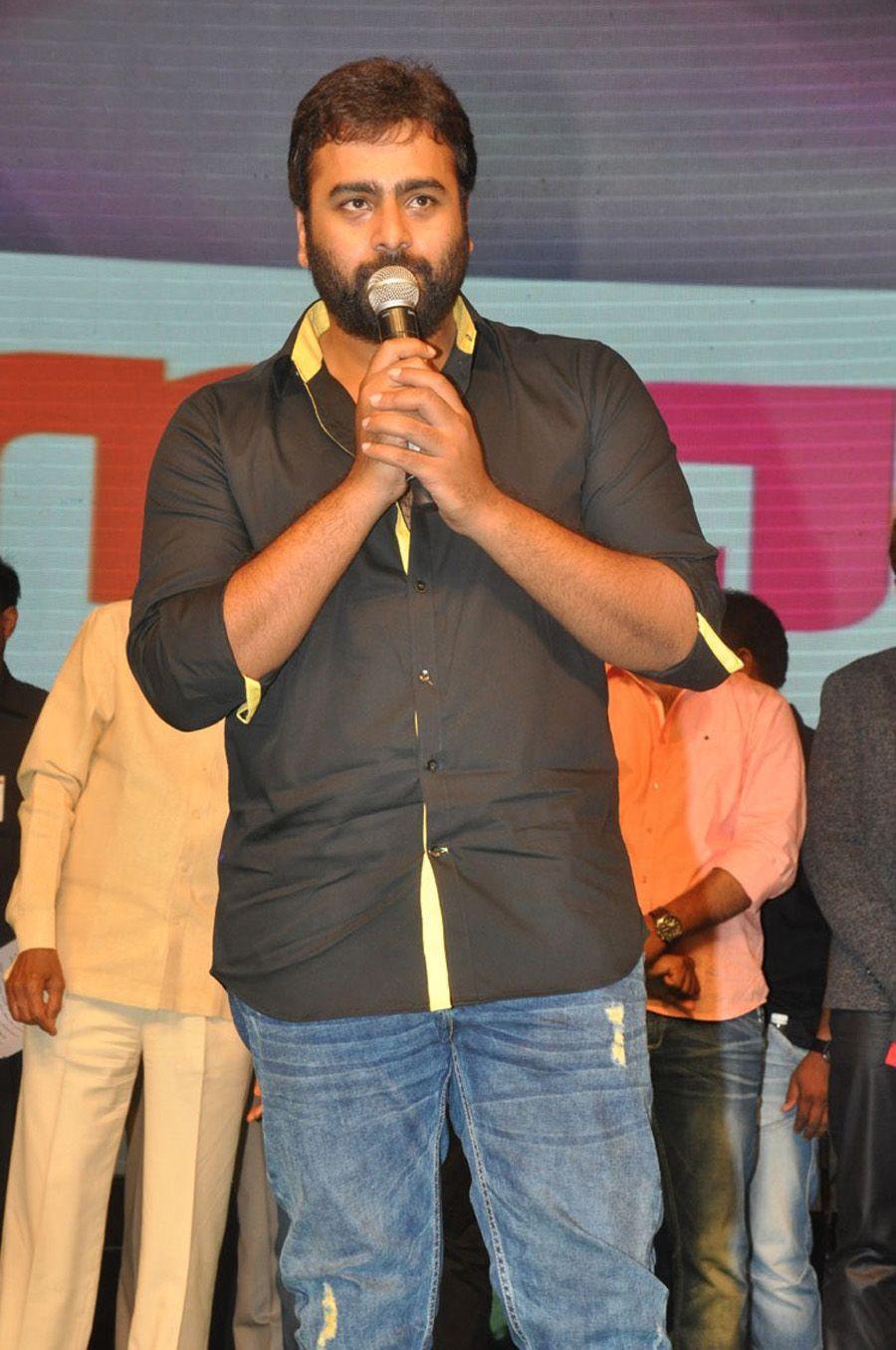 Raja Cheyyi Veste Audio Photos