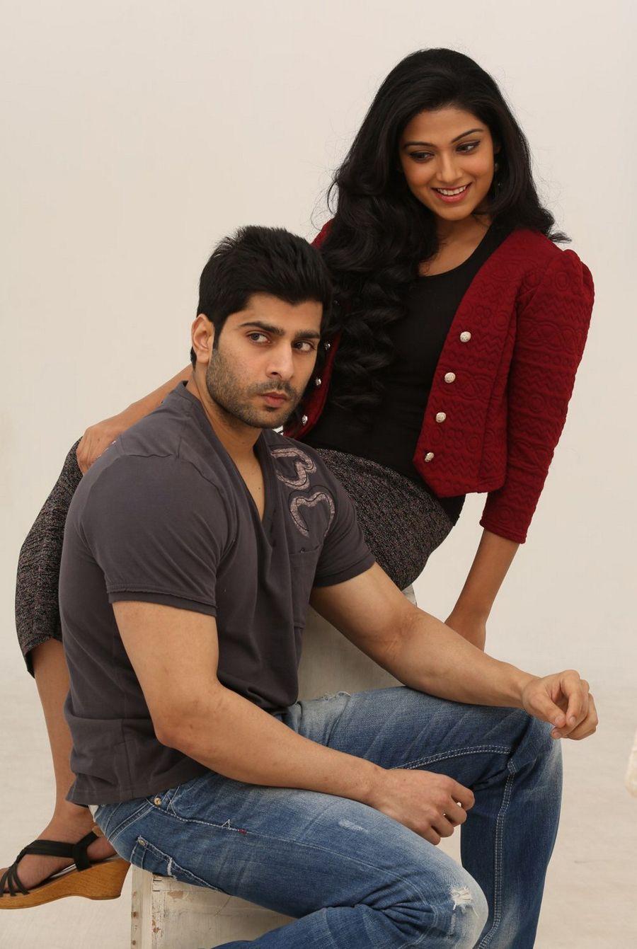 Rajavin Paarvai Raniyin Pakkam Movie Stills