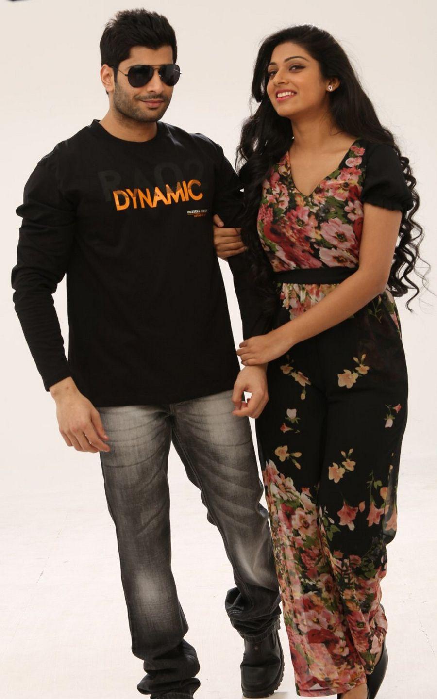 Rajavin Paarvai Raniyin Pakkam Movie Stills