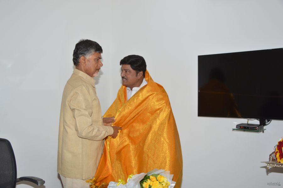 Rajendra Prasad With Chandrababu